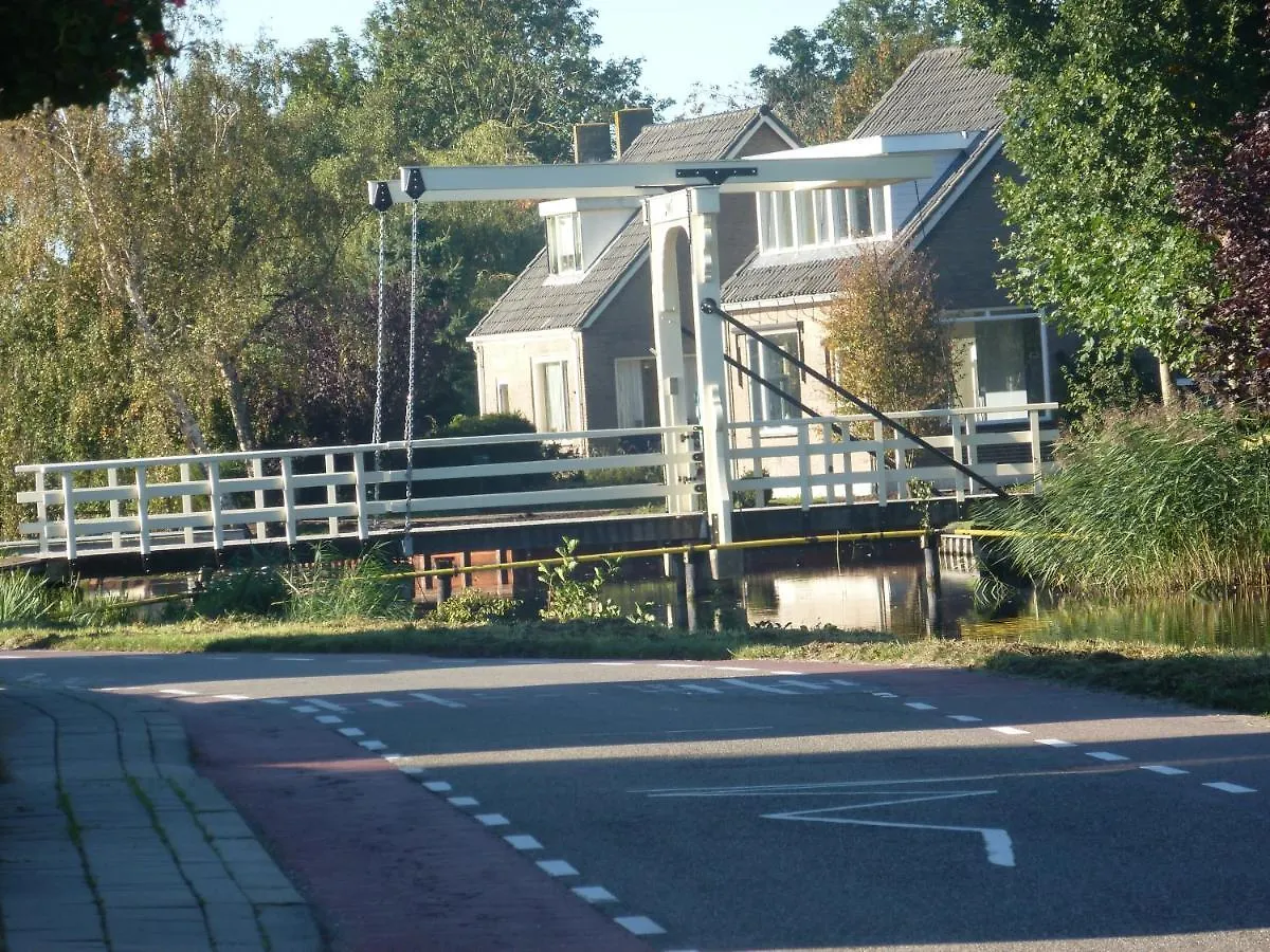 Holiday home Huis De Roos Villa De Kwakel