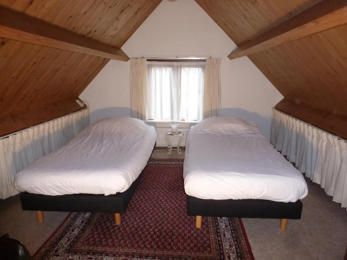 Huis De Roos Villa De Kwakel
